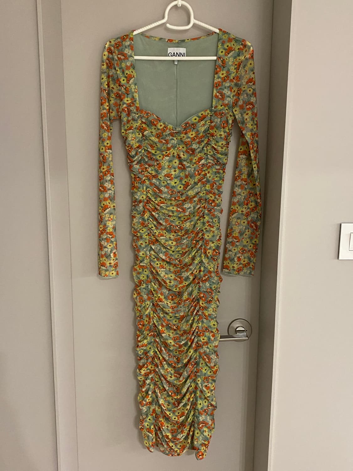 GANNI 가니 플로럴 롱 슬림 셔링 원피스 상품이미지6