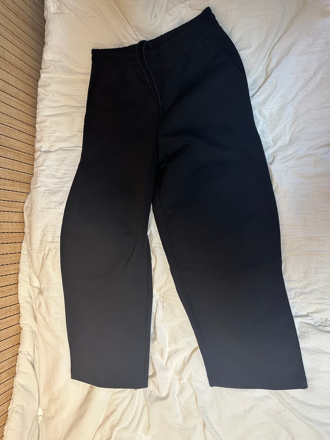 유니클로 블랙 스웨트 와이드 팬츠 상품이미지3