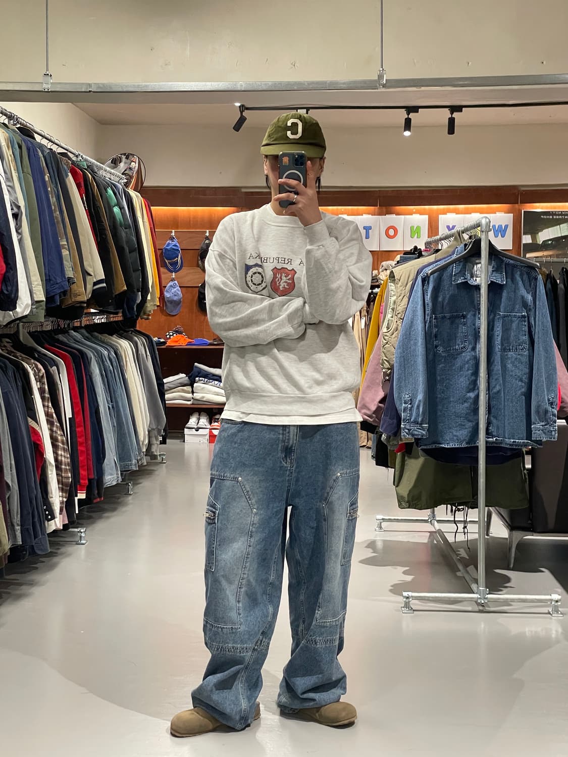 빈티지 프라하 맨투맨 티셔츠   상품이미지3