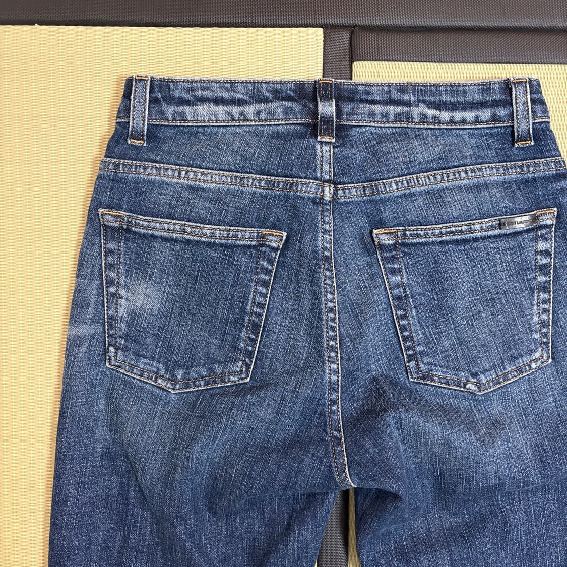 생로랑 21fw 데님 쇼츠 상품이미지5