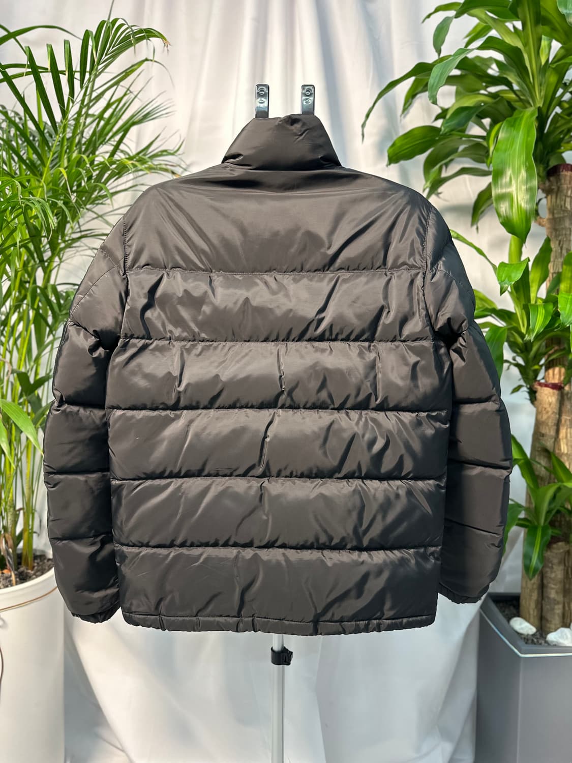 프라다 다운패딩 블랙 48 상품이미지3