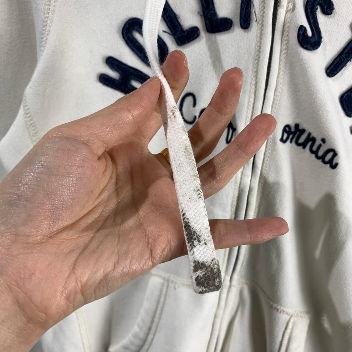 홀리스터 y2k 와투케 스펠아웃 화이트 후드집업 상품이미지7