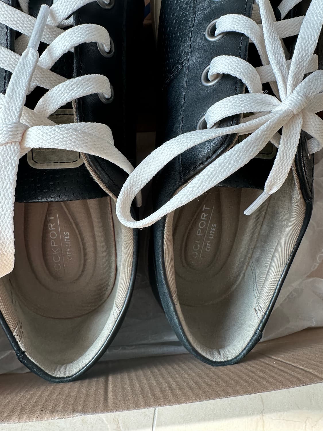 라코스테 화이트 스니커즈/ 락포트 블랙 스니커스 일괄 (270) 상품이미지4