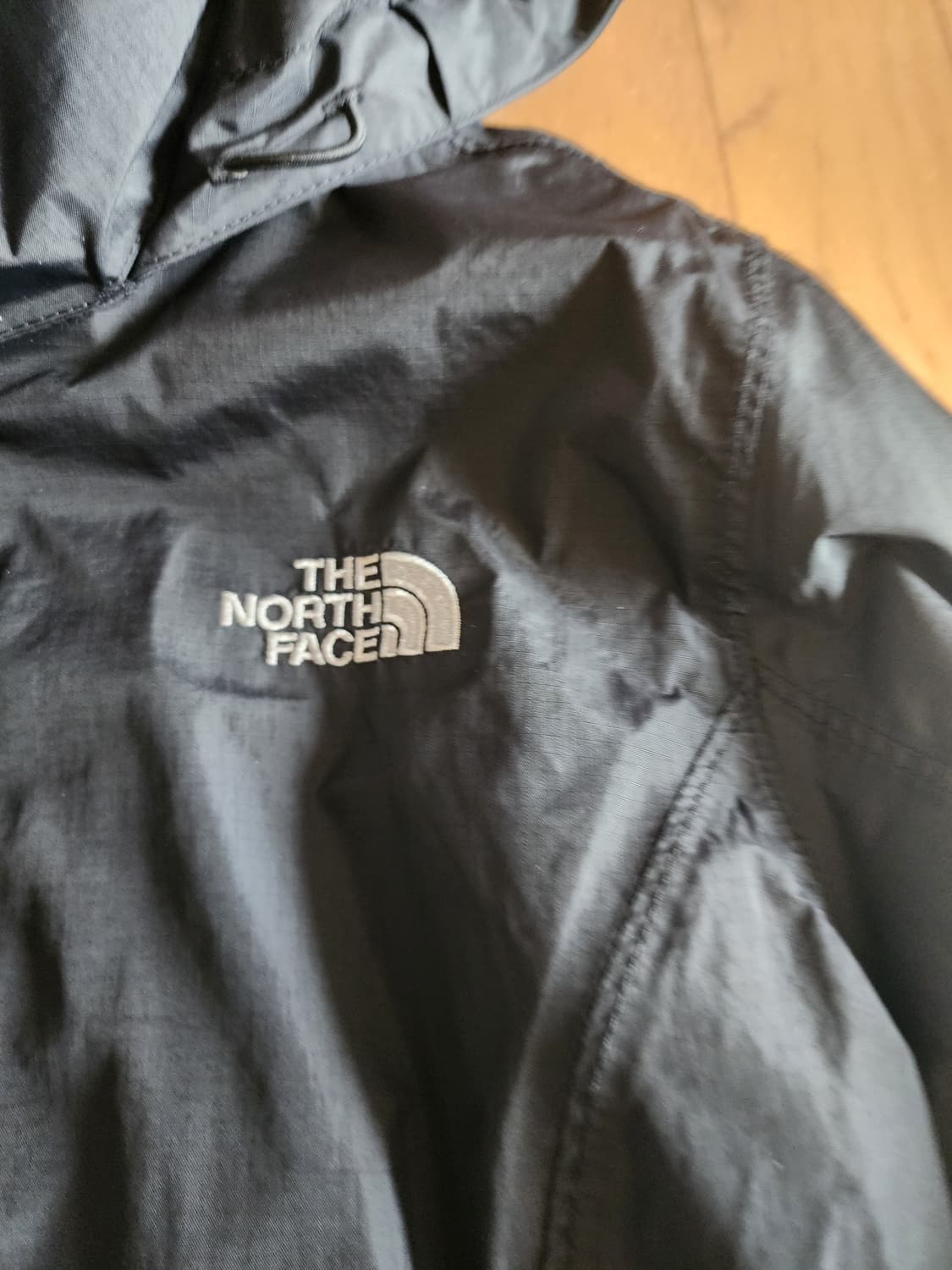 노스페이스 바람막이 85(S) 블랙 상품이미지2