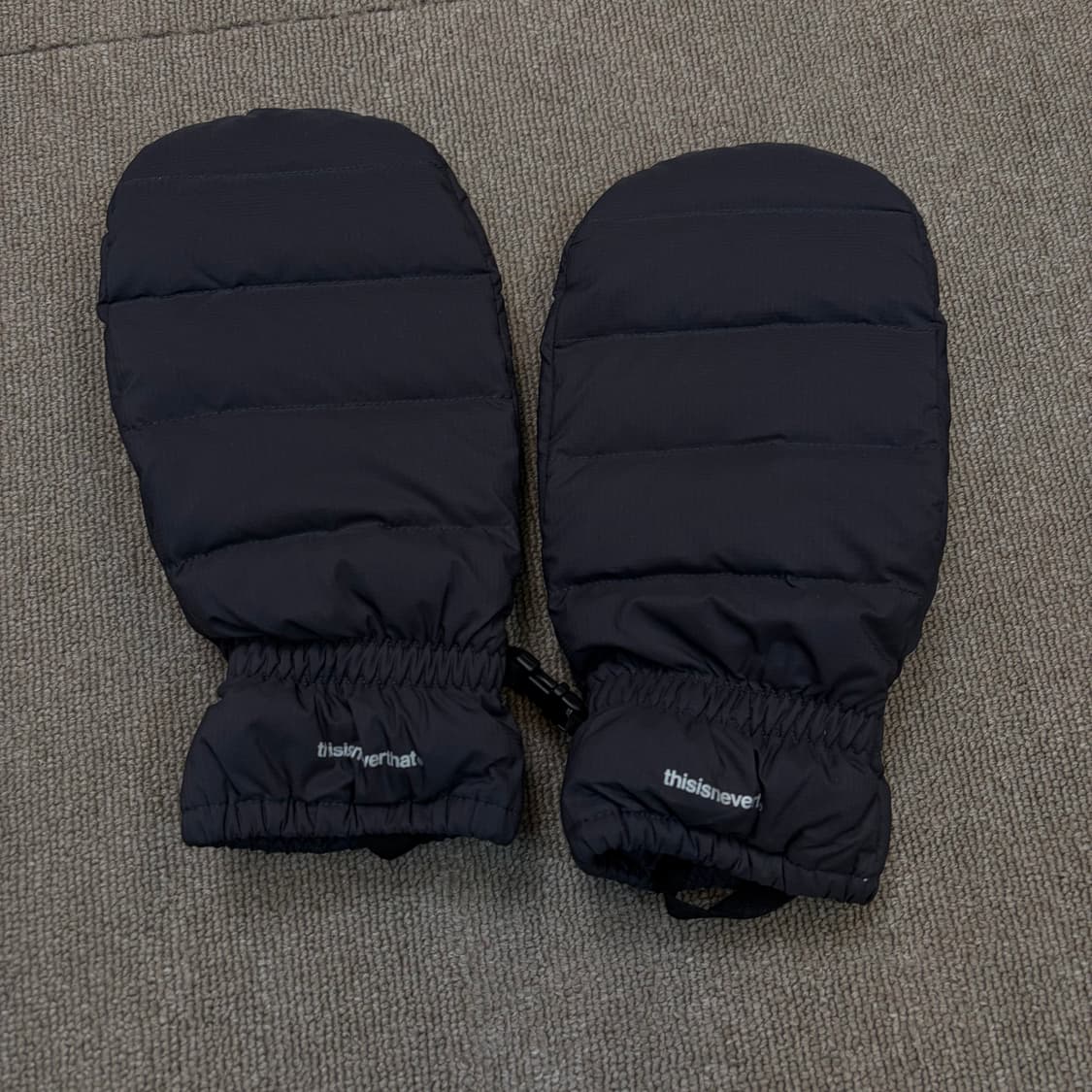 디스이즈네버댓 패딩 장갑  상품이미지1