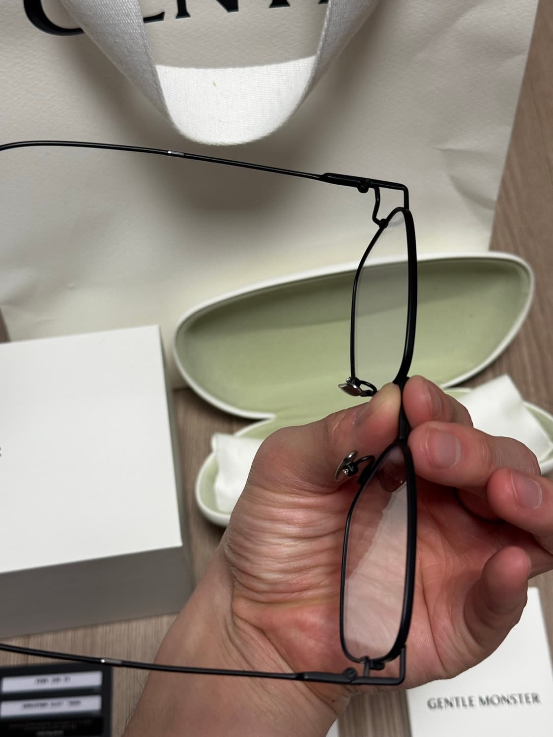 젠틀몬스터 오타스 M01 블랙 상품이미지7