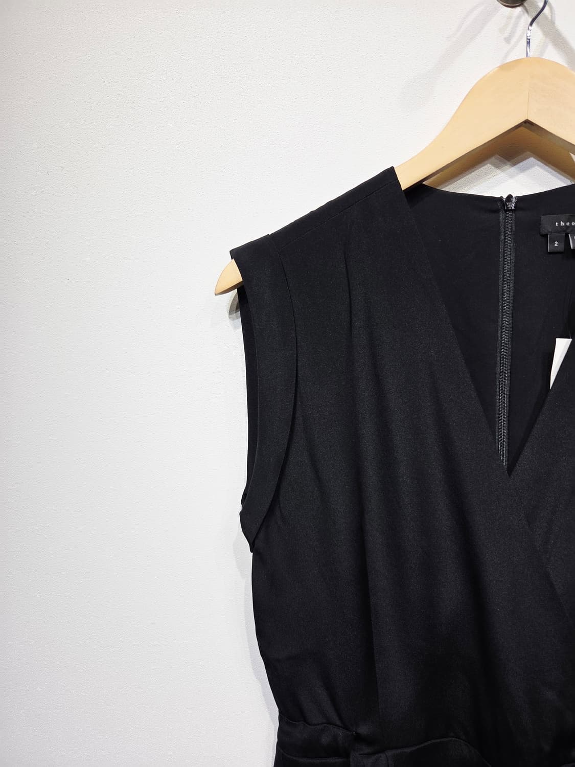 띠어리. 여자 블랙 랩 스타일 점프수트_호칭2 상품이미지2