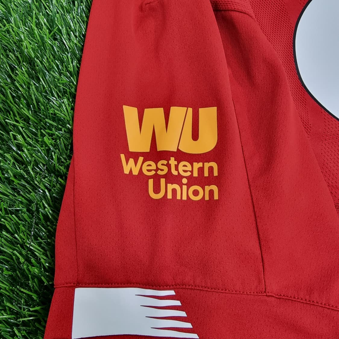 19-20시즌 리버풀 홈 유니폼 #26 로버트슨 상품이미지5