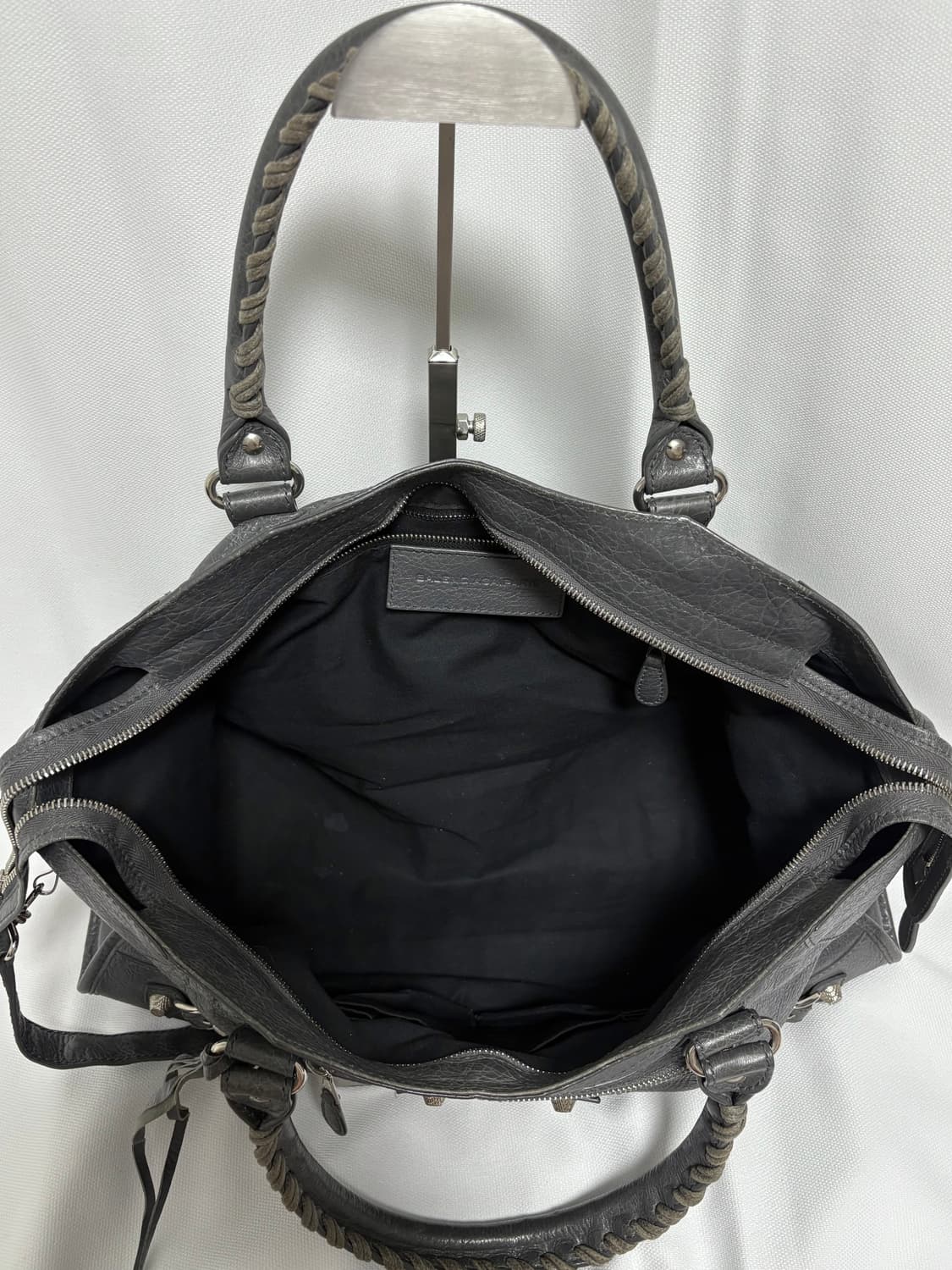 발렌시아가 파트타임 모터백 그레이 상품이미지7