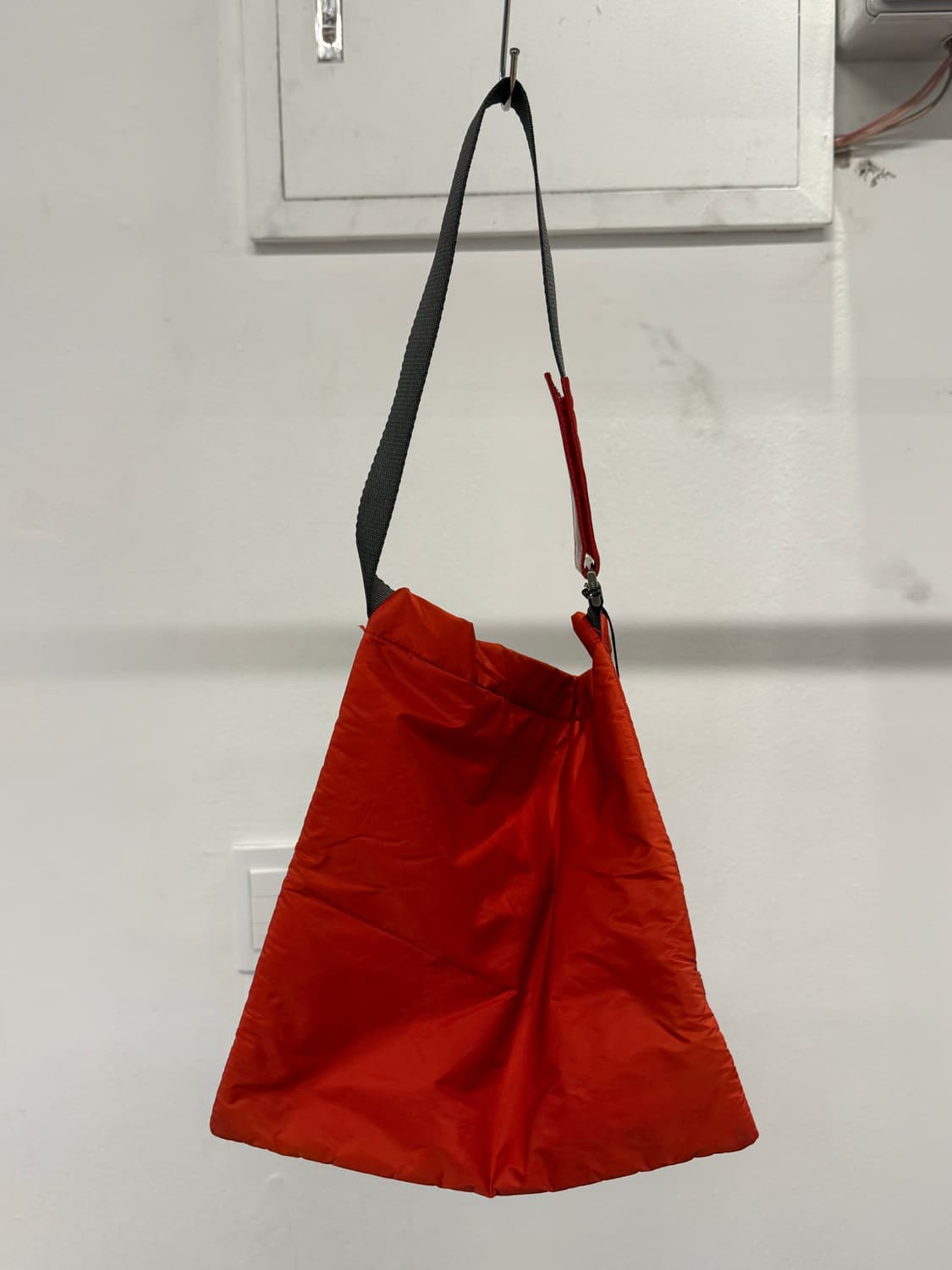 PRADA nylon cross body bag 상품이미지8