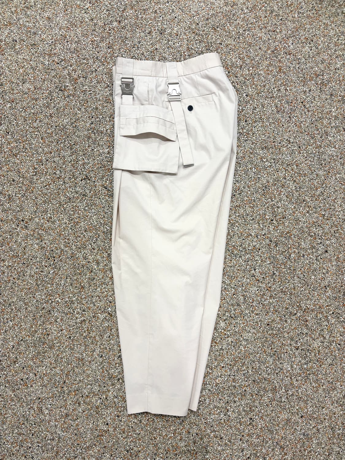 우영미 원턱 버클 포켓 슬랙스 팬츠 상품이미지6