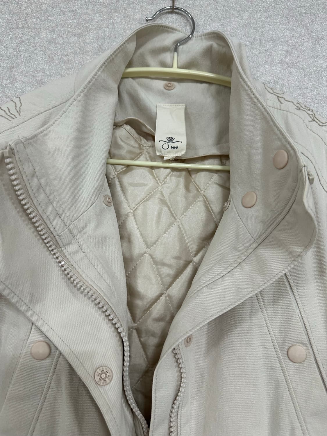 오즈세컨 패딩탈부착 자수 자켓 상품이미지7