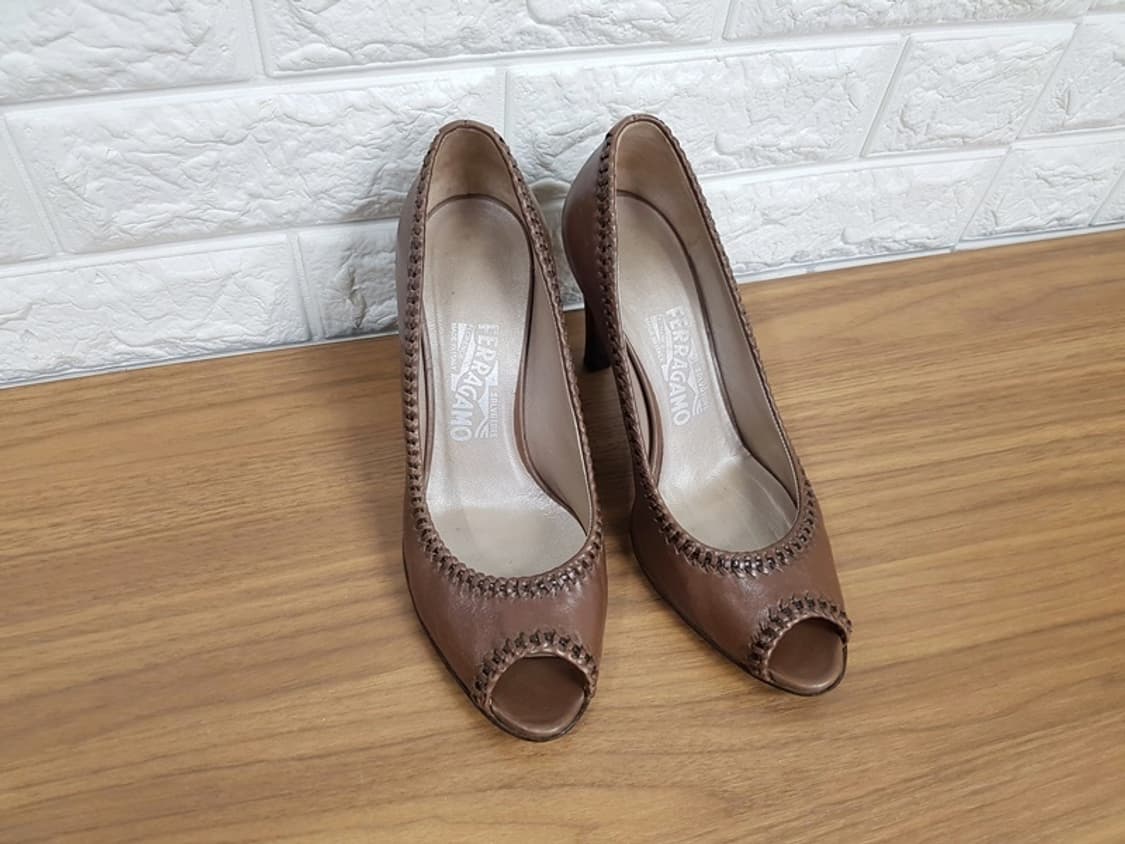 페라가모 토오픈 구두 245 (7반D) 상품이미지1