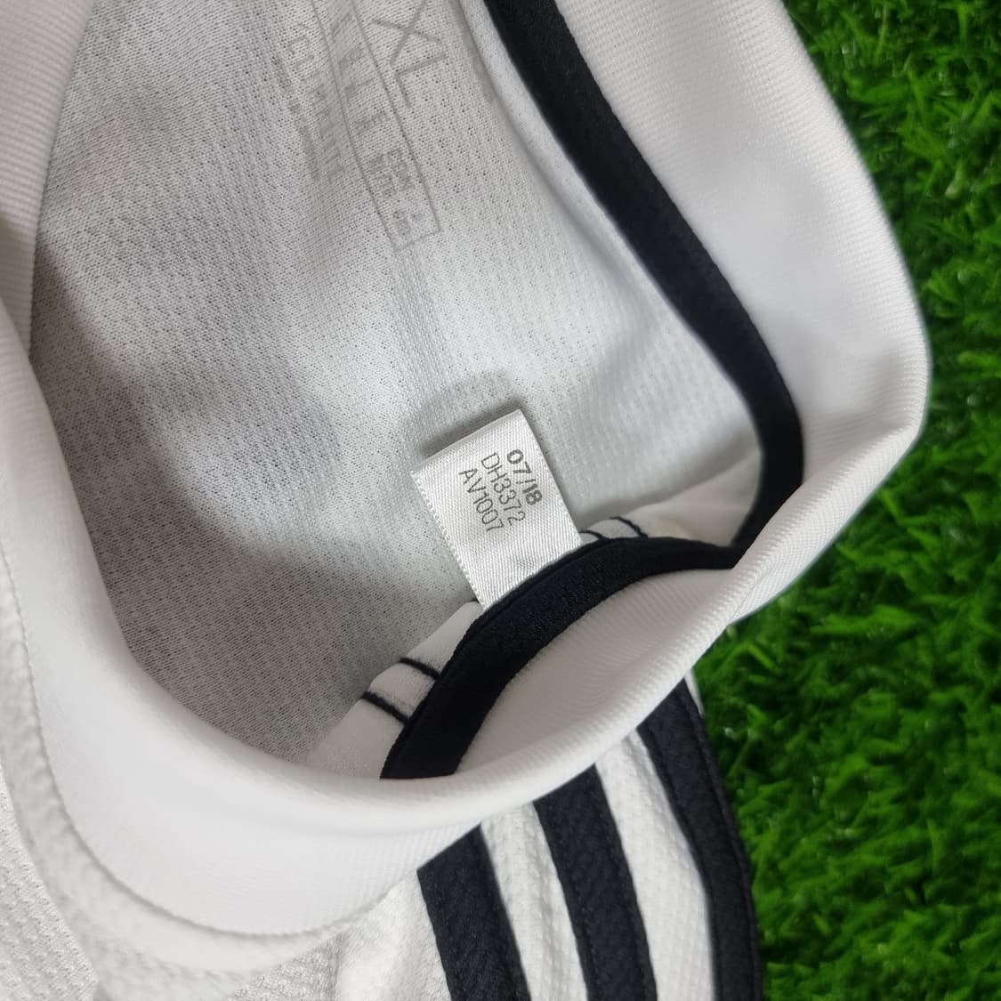 18-19시즌 레알 마드리드 홈 유니폼 #4 라모스 상품이미지9