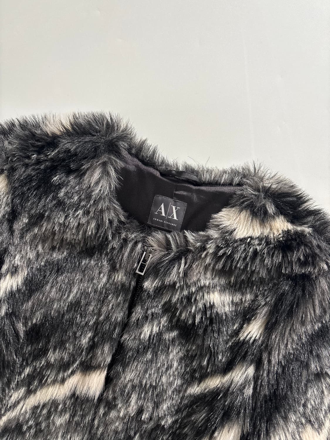 Armani Exchange 아르마니익스체인지 울프 멀티 퍼 자켓 상품이미지7