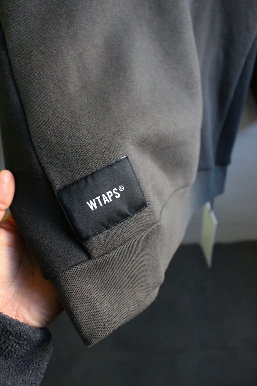 더블탭스 크루넥 스웻셔츠  상품이미지4