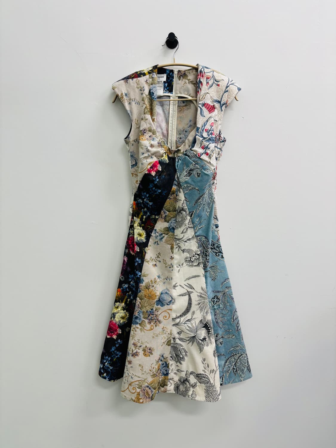 마린세르 리제너레이티드 패치워크 슬리브리스 원피스 상품이미지1