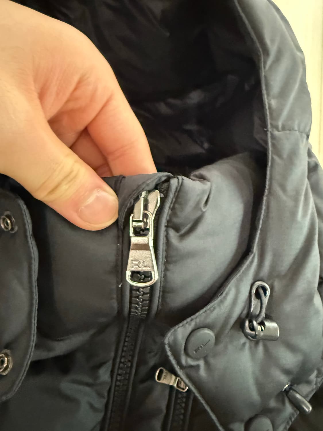 폴로 팔프로렌 패딩 블랙(넘시기면 실물 사진 있어요) 상품이미지5