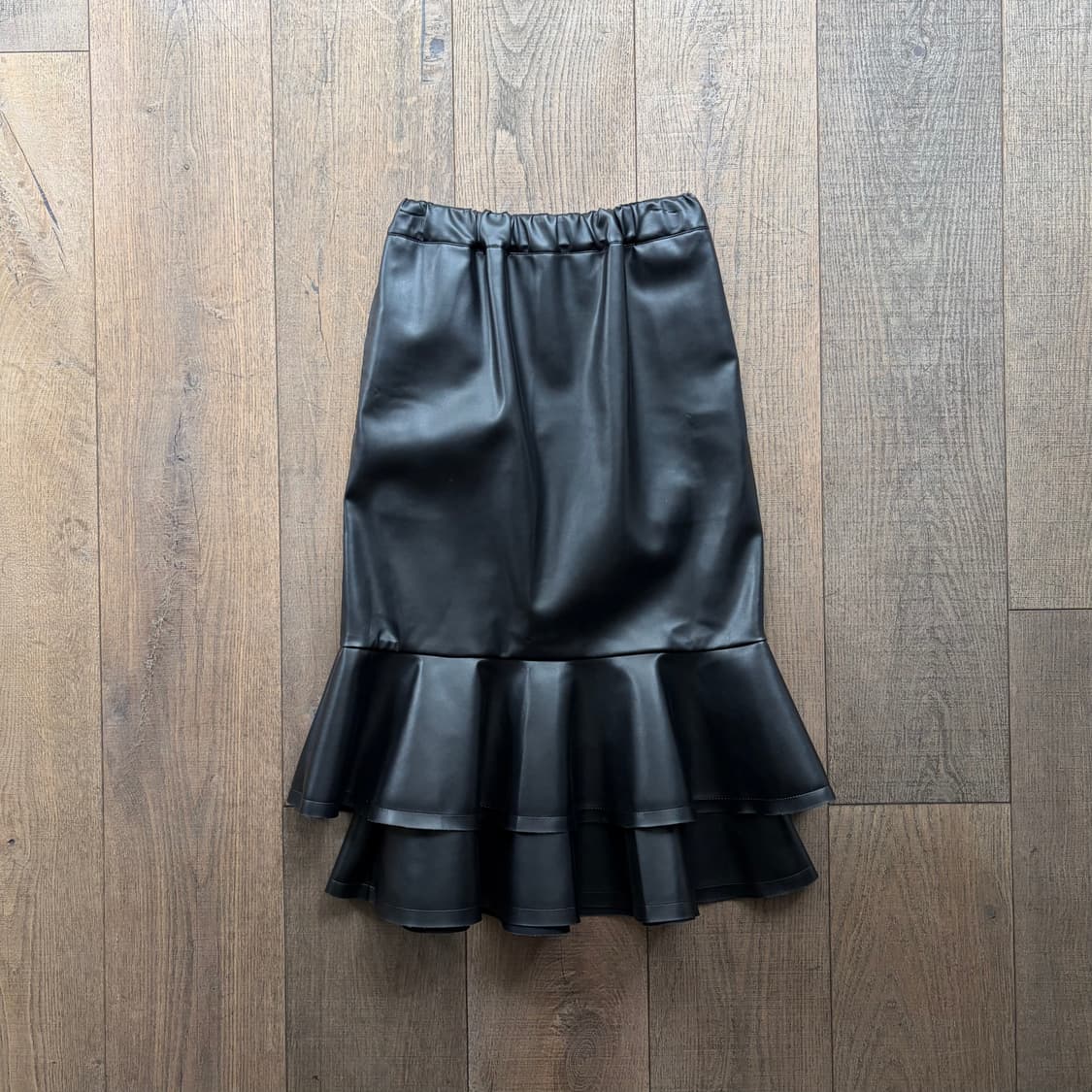 Synthetic Leather Layer Frill Skirt 상품이미지1