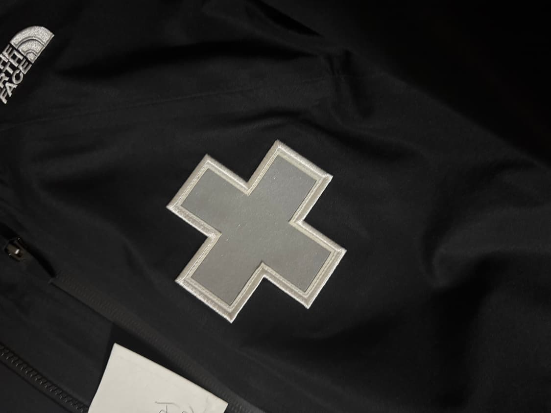 XL 슈프림 노스페이스 서밋 시리즈 마운틴 자켓 상품이미지6