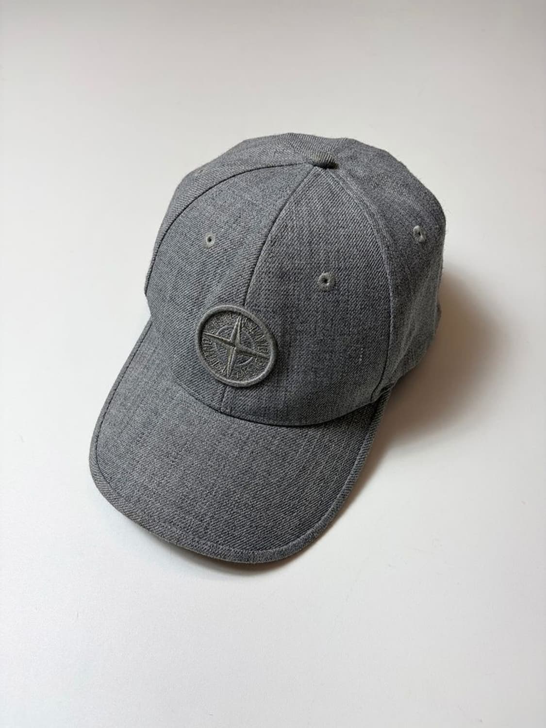 스톤아일랜드 컴퍼스 자수 로고 볼캡 Q1484 상품이미지1