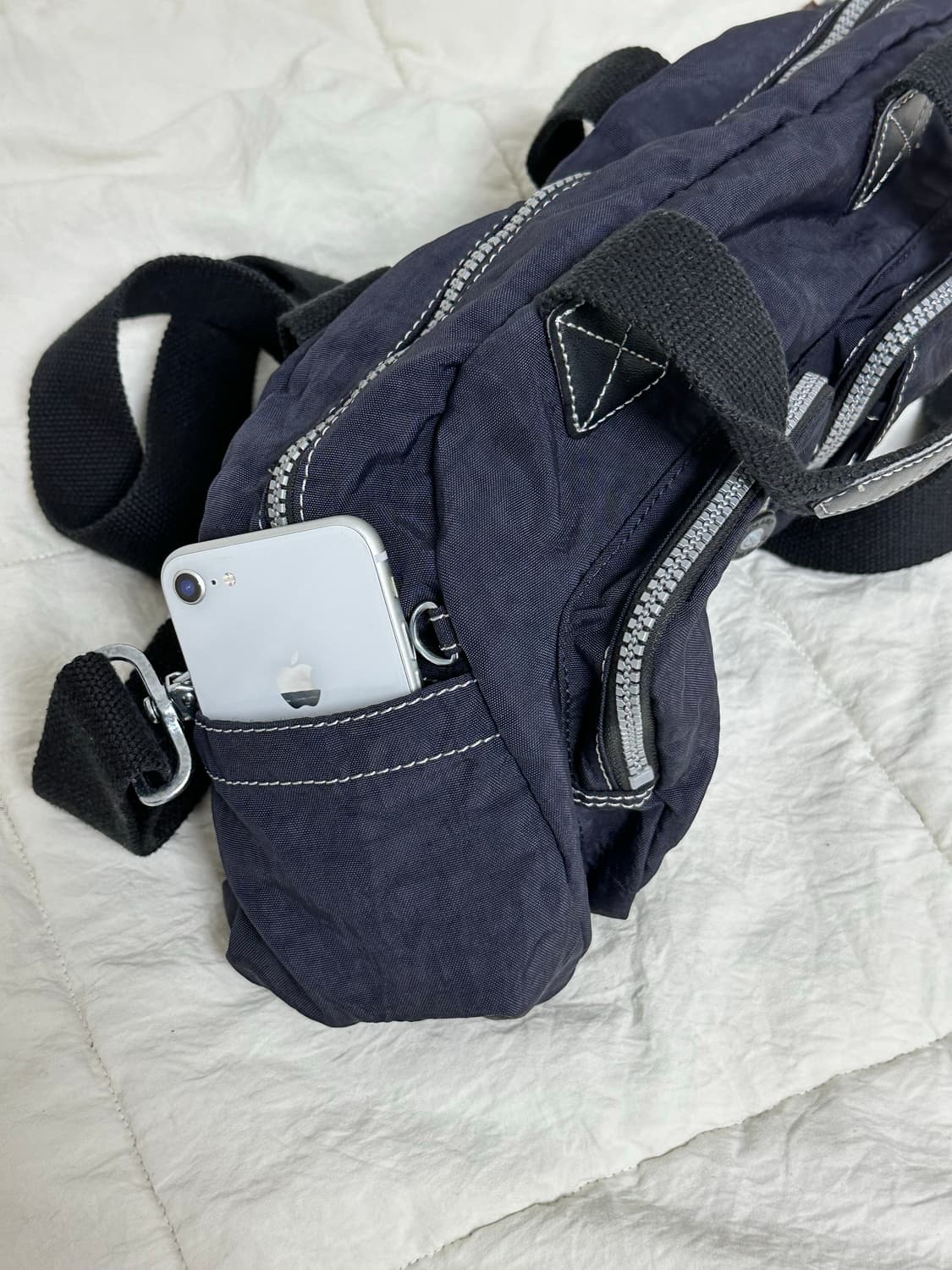 키플링 차콜 숄더 크로스백 상품이미지6