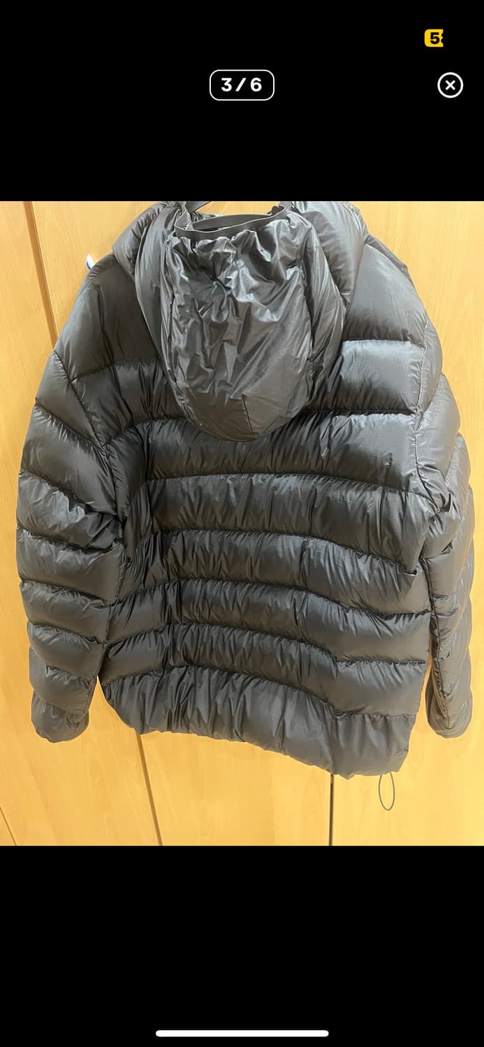 cp컴퍼니 후드식 경량패딩 21fw 상품이미지3