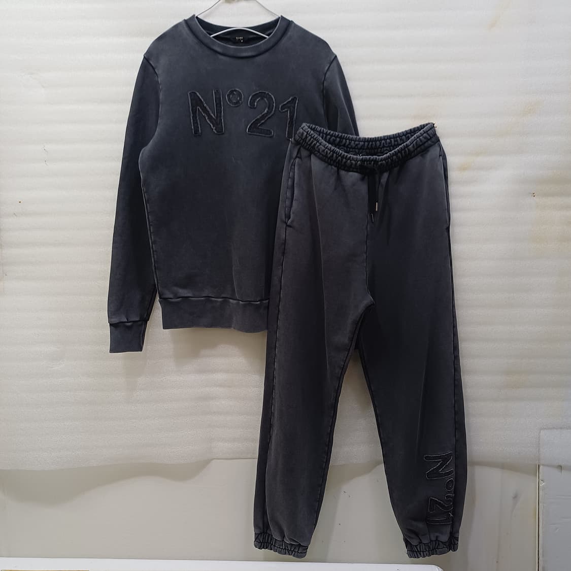 N21 맨투맨 라운드 티 + 밴딩 조거 팬츠 바지 여성 M 사랑봉봉 상품이미지2