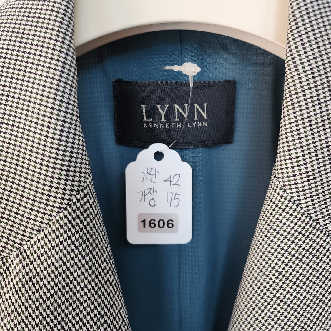 린 LYNN 더블버튼 체크 패턴 자켓 상품이미지9