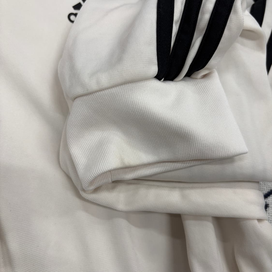 아디다스 화이트 트랙탑 져지 상품이미지4