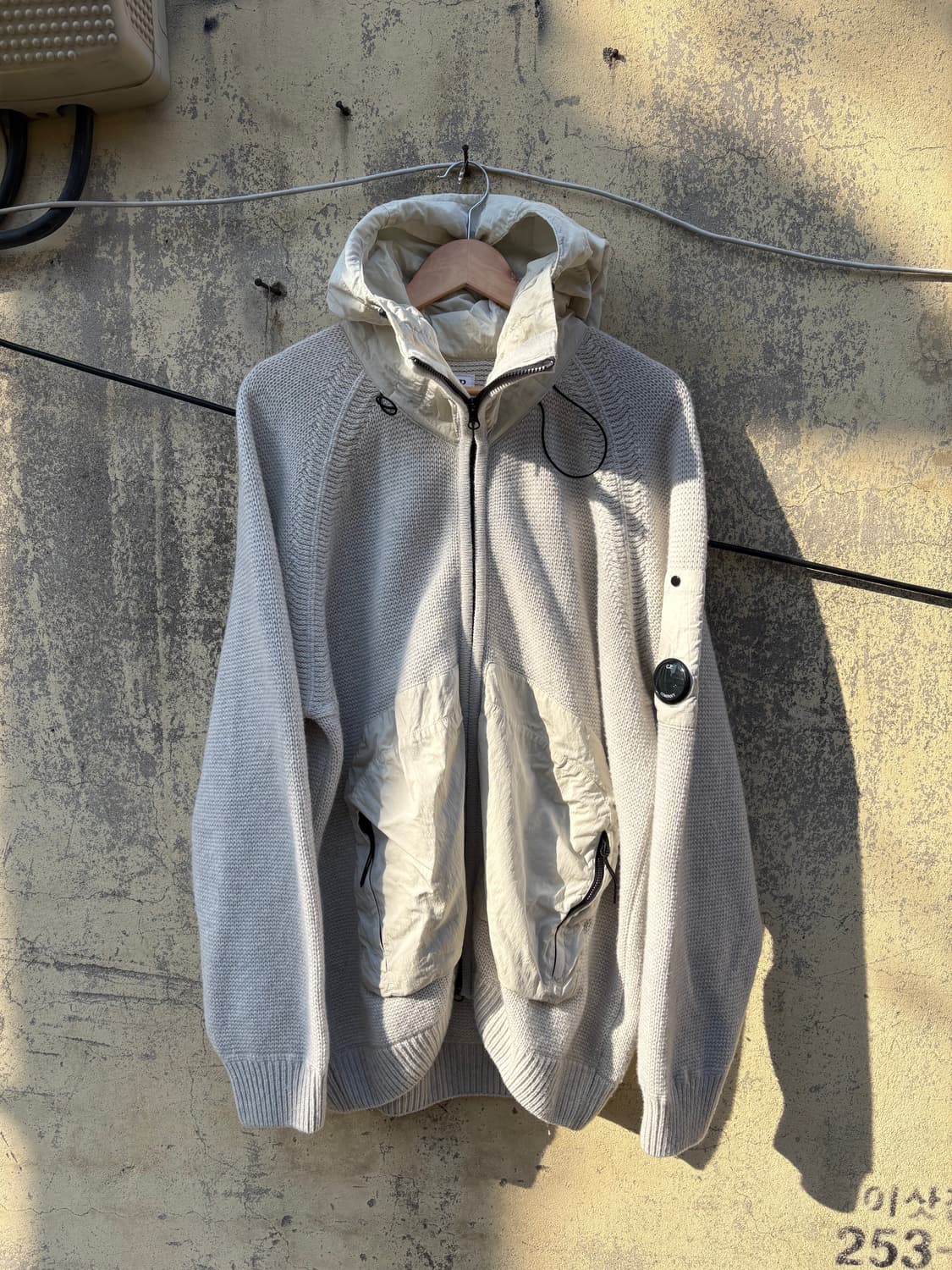 씨피컴퍼니 니트 바람막이 후드집업 상품이미지1