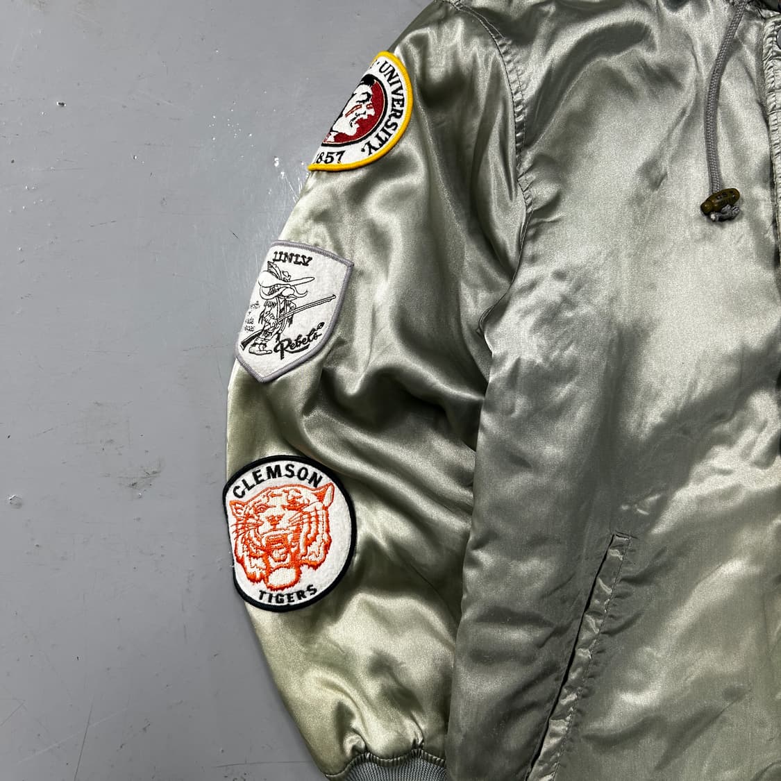 U.S. COLLEGE 와펜패치 후드 점퍼  상품이미지4