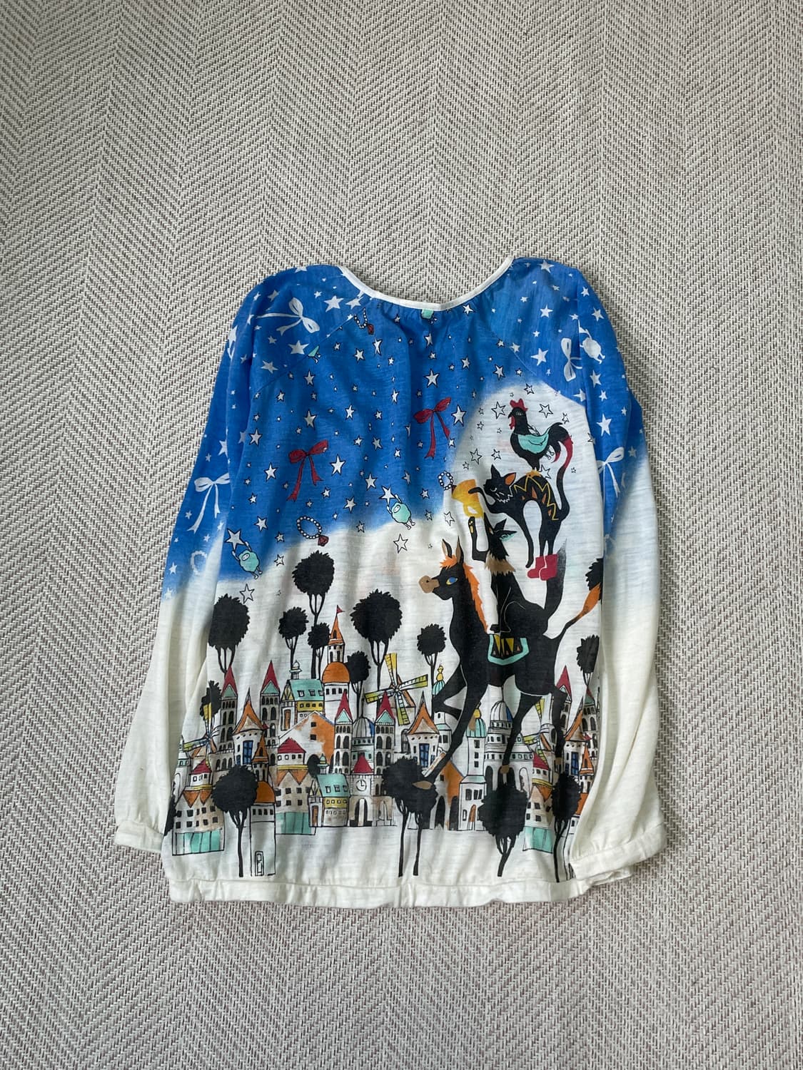 스콜라 일러스트 풀프린트 롱슬리브 상품이미지5