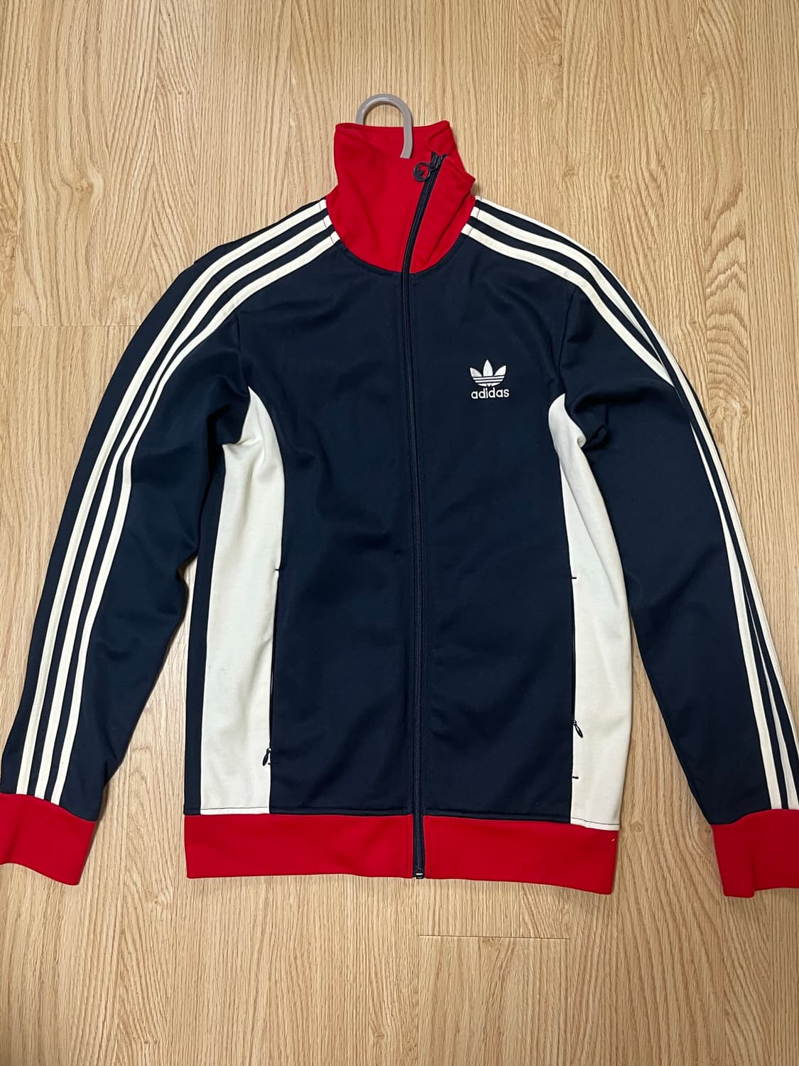 아이다스 트랙탑 상품이미지1