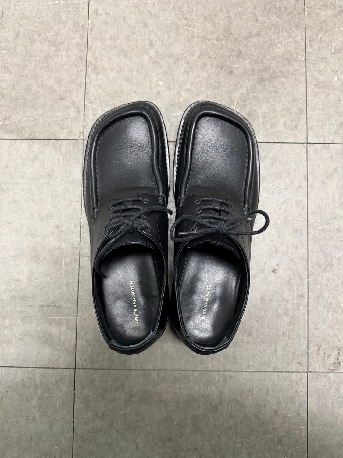 드리스반노튼 스퀘어 더비슈즈 상품이미지3