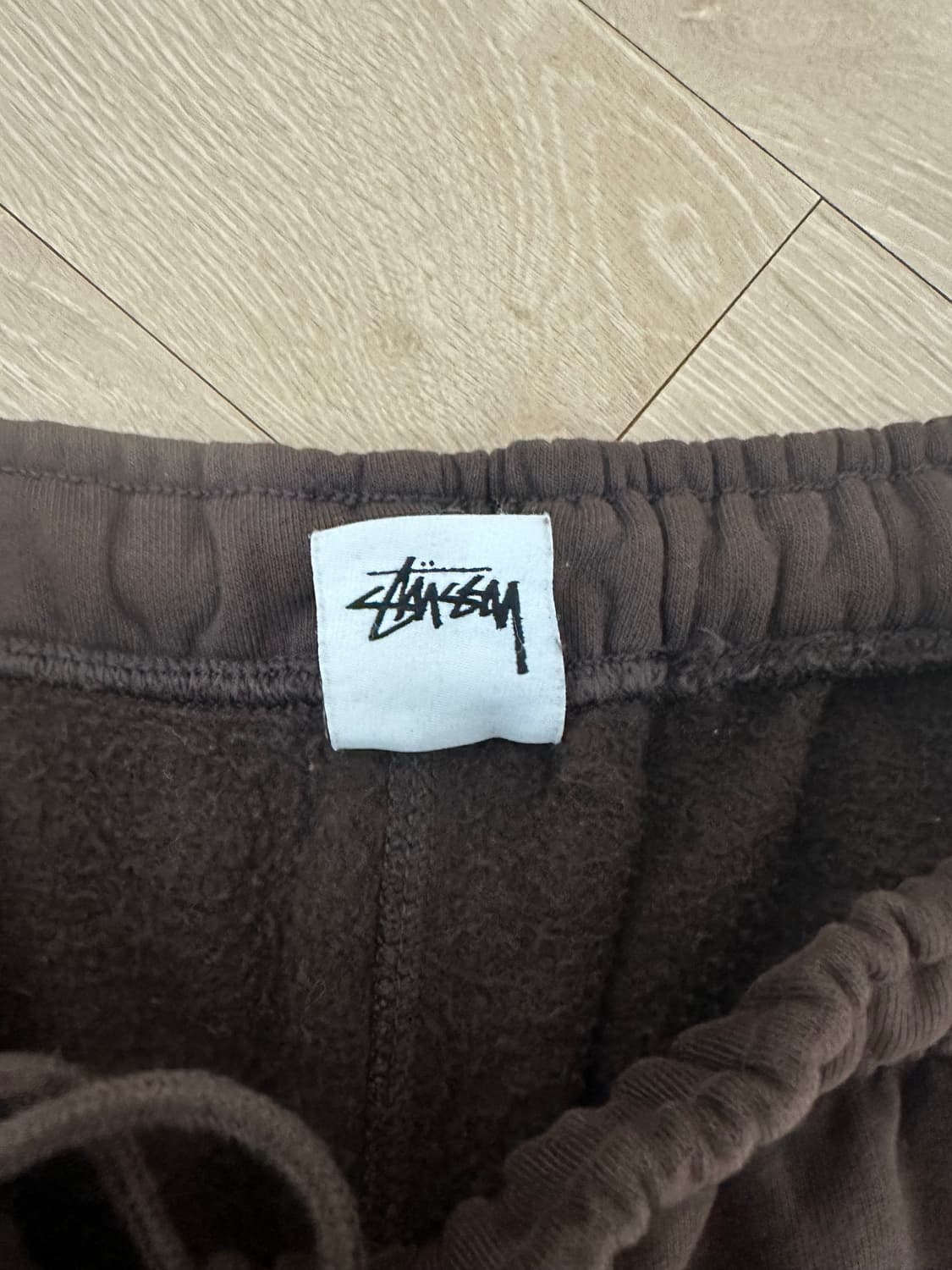 나이키 x 스투시 스톤 워시드 플리스 팬츠 다크 신더 상품이미지3
