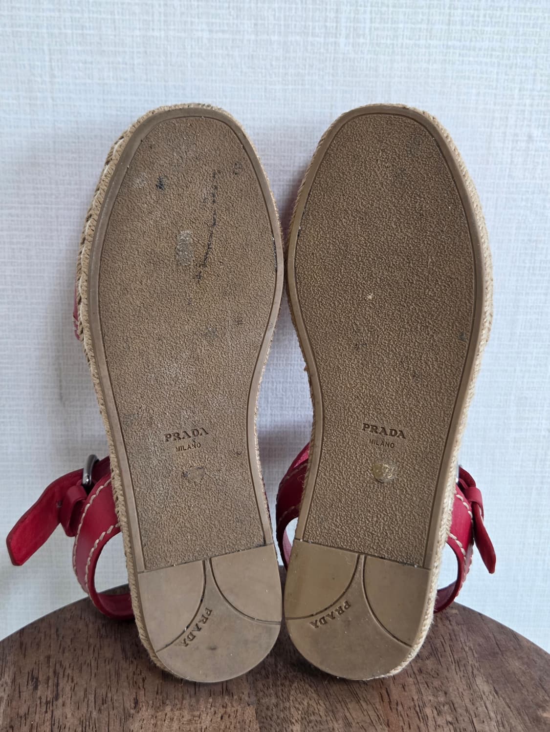 프라다 레드 가죽 에스파드 샌들 (EU 37.5) 상품이미지6