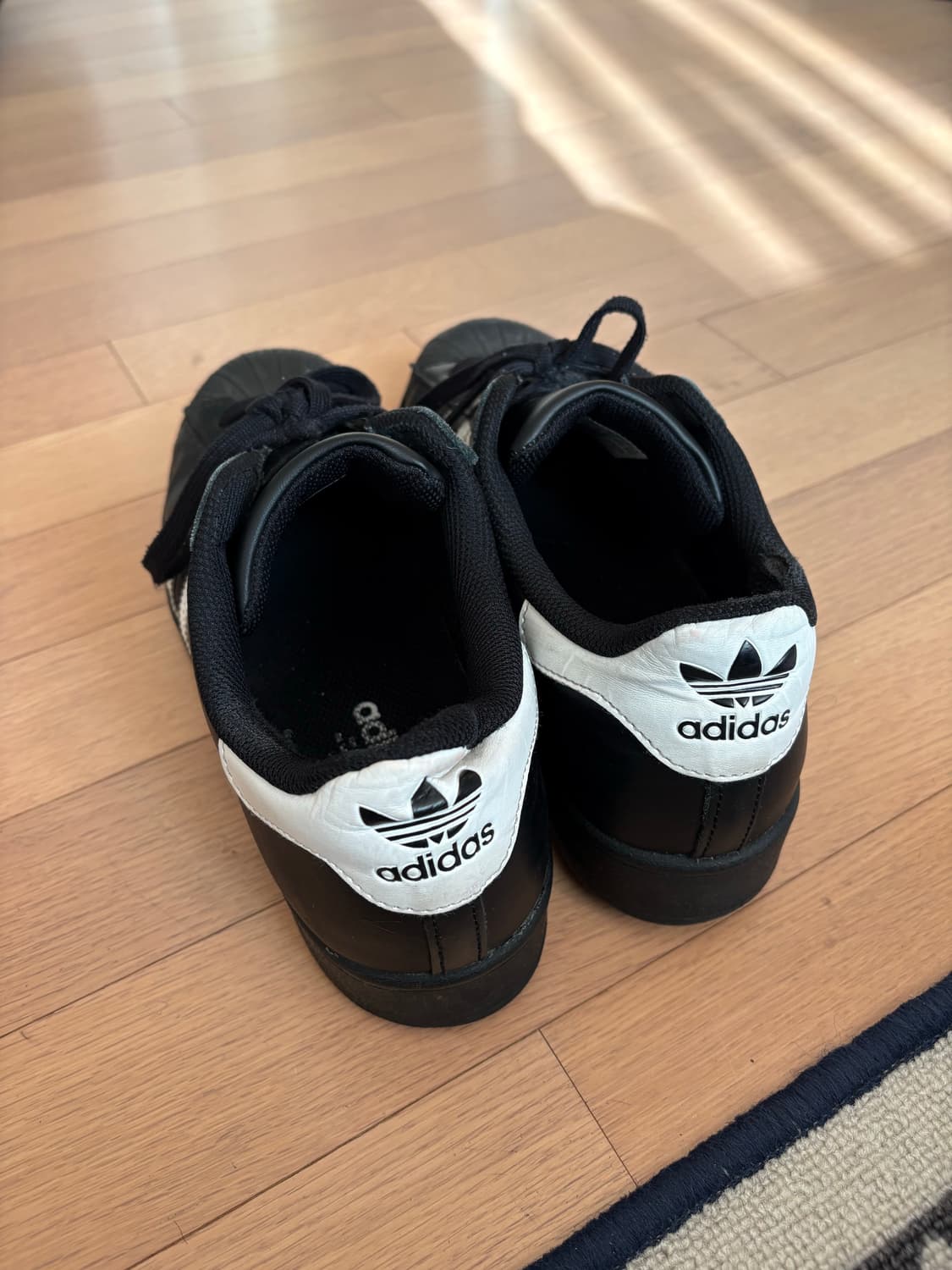 아디다스 슈퍼스타 검정 상품이미지4