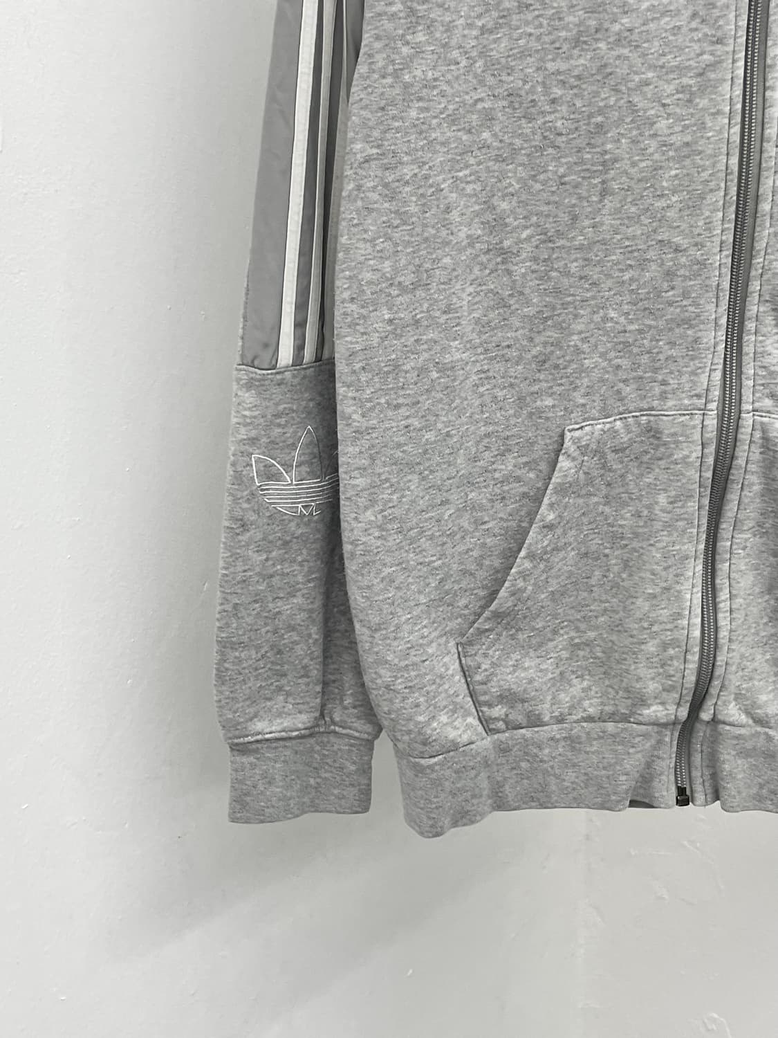 아디다스 그레이 로고 후드집업 상품이미지7