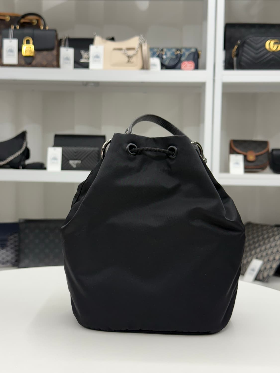 [OS] 버버리 포이베 나일론 버킷백 상품이미지2