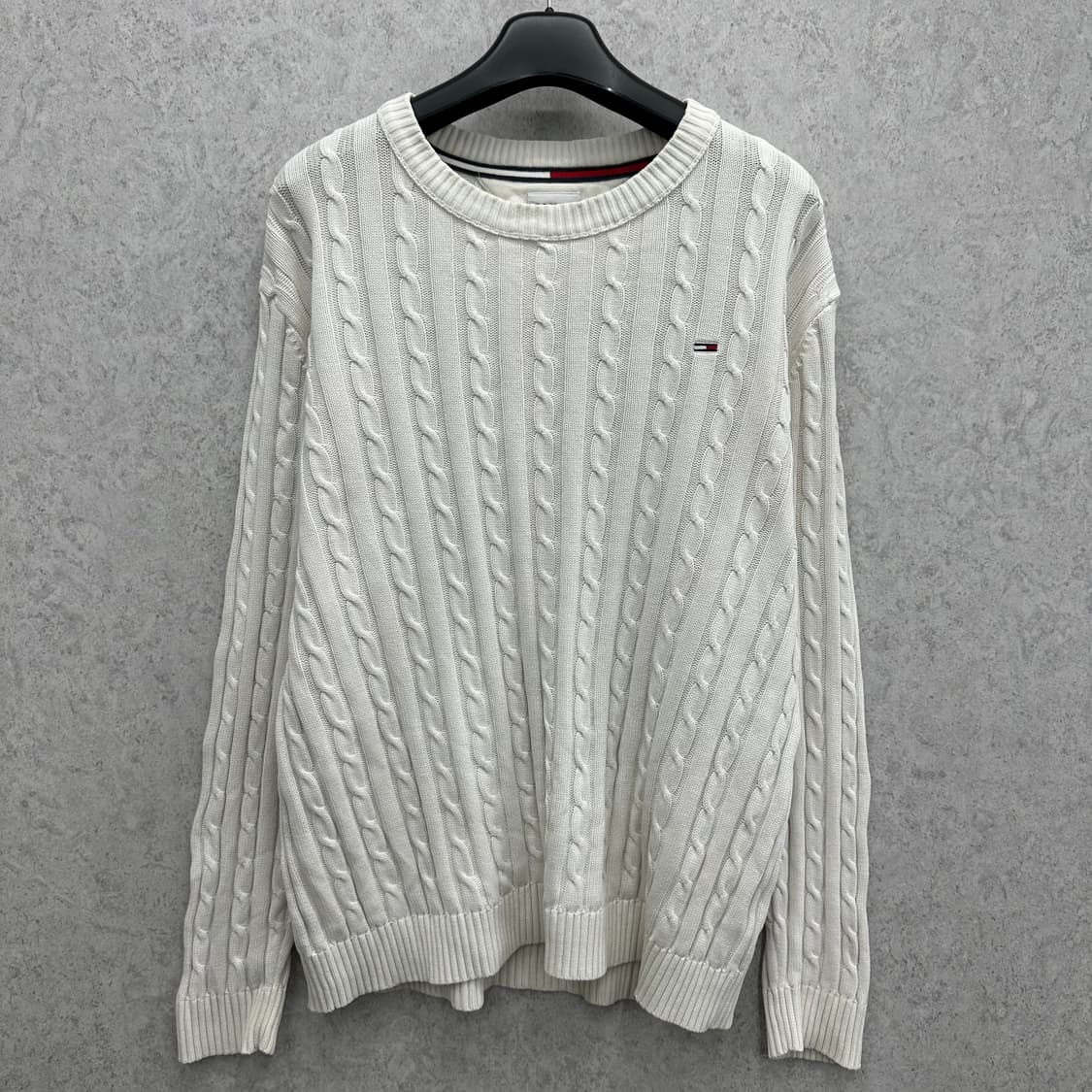 105 타미힐피거 남자 루즈핏 꽈배기 니트 상품이미지1