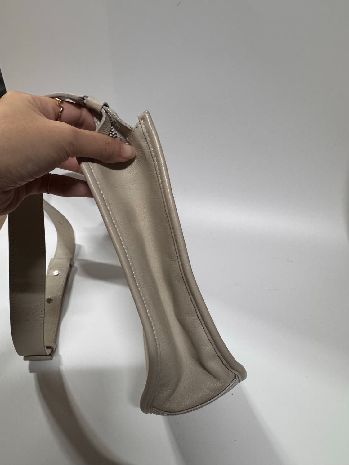 레멜HOBO 반달 숄더백 아이보리 상품이미지6