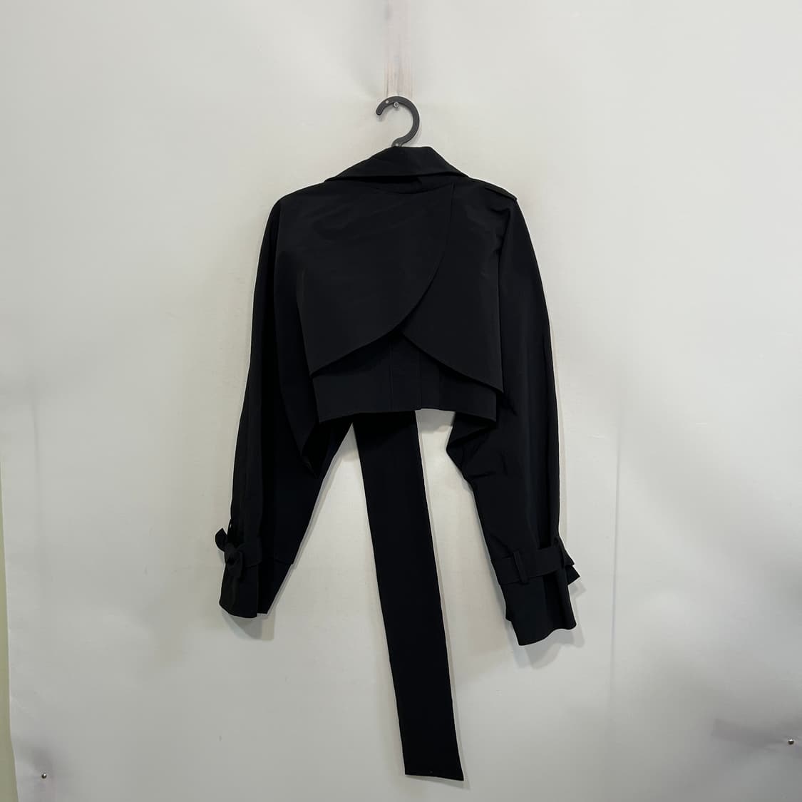 코스 COS 스카프 디테일 크롭 트렌치 코트 블랙 상태최상 상품이미지6
