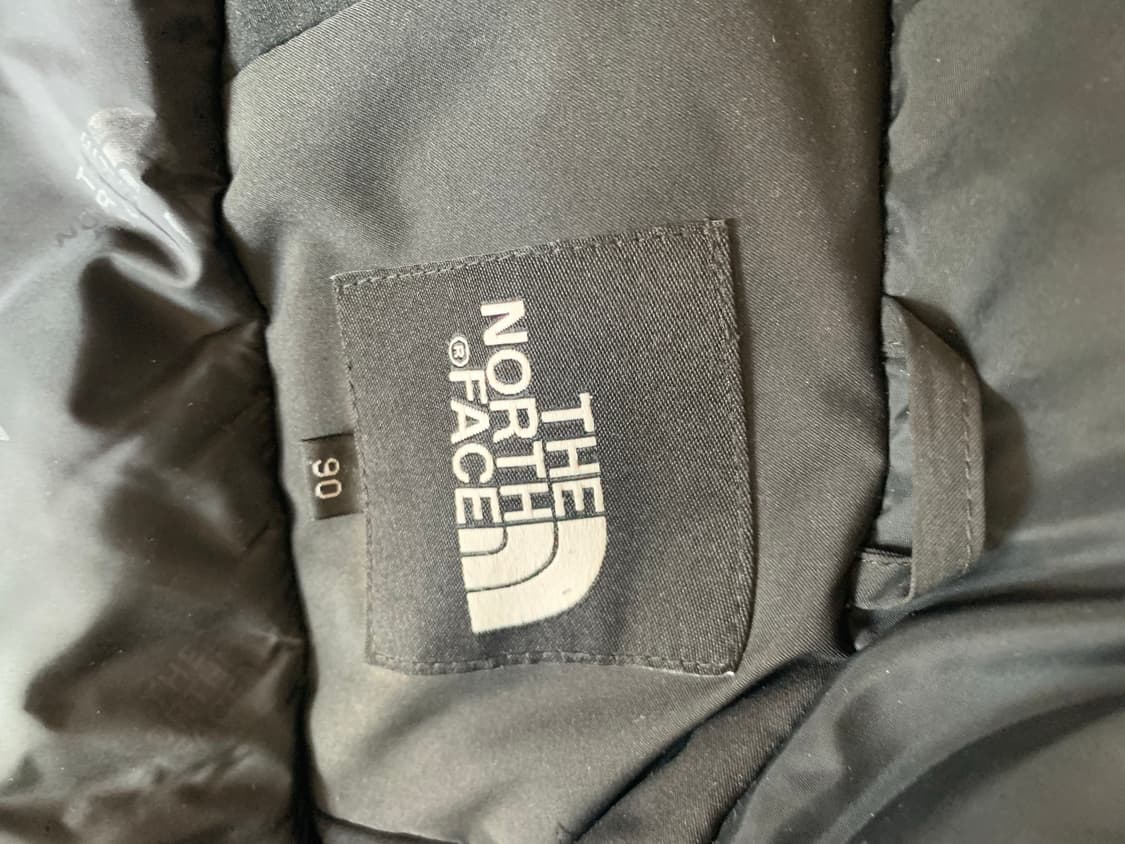 노스페이스 대장급 패딩 90사이즈 상품이미지4