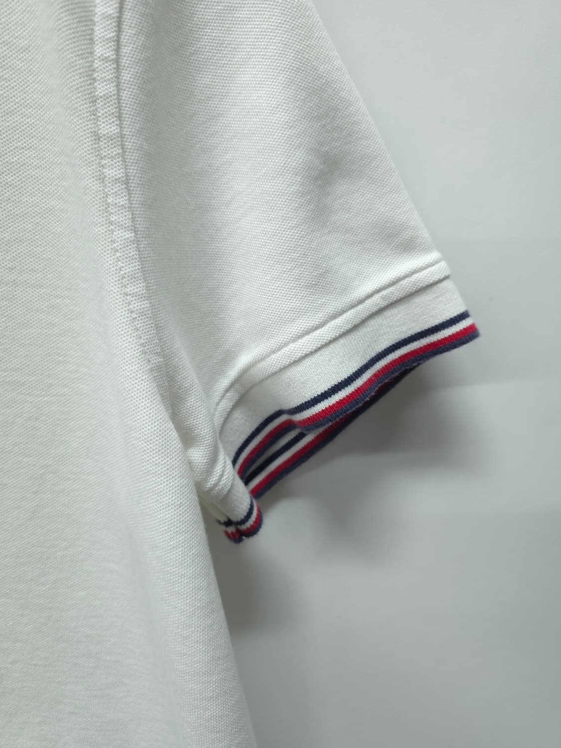 타미힐피거 화이트 배색 포인트 퍼포먼스 피케 반팔 카라티 (M) 상품이미지4