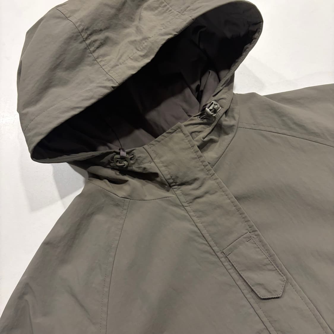 [85] 스노우피크 포켓 후드 바람막이 자켓 카키 D209 상품이미지3