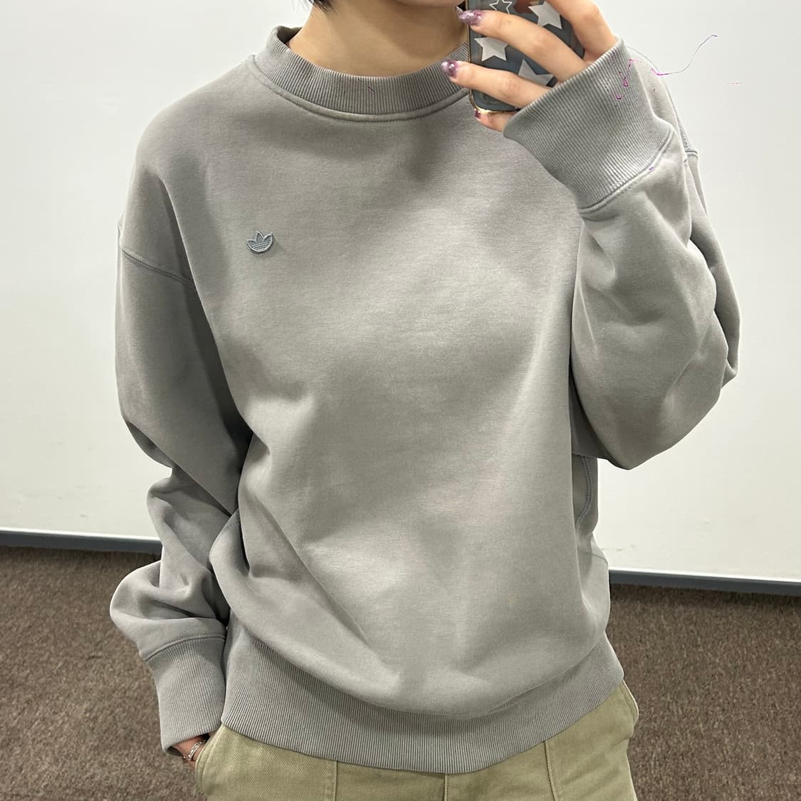 Adidas 아디다스 스몰 파이어버드 베이지그레이 맨투맨 상품이미지1