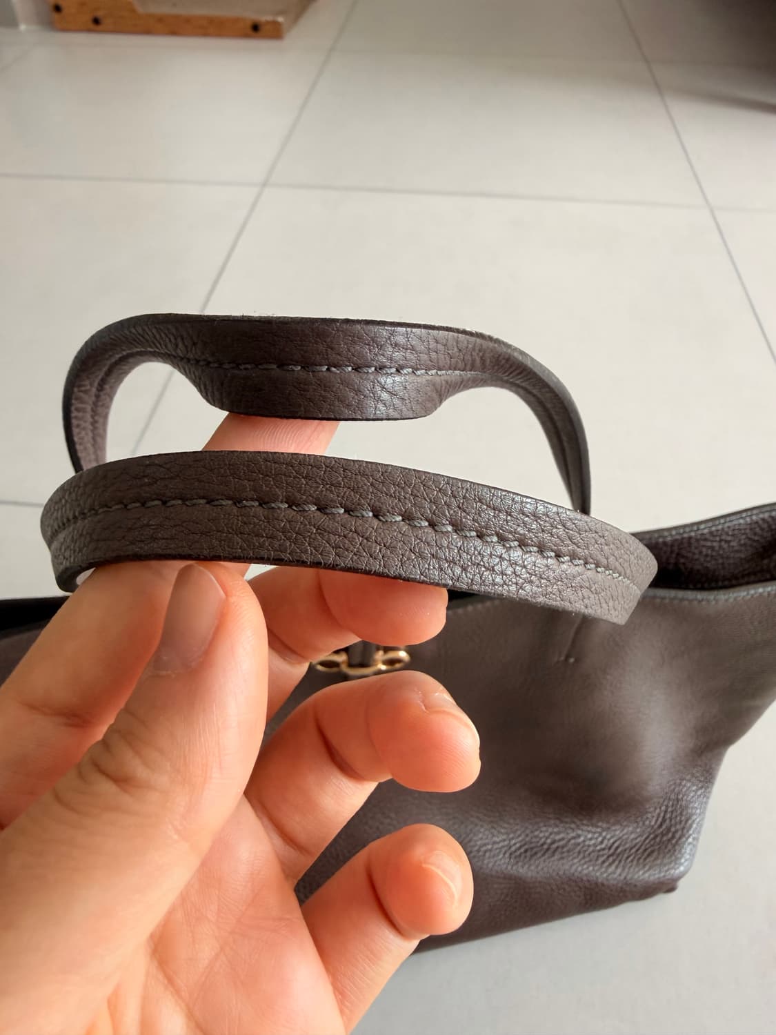 페레가모 정품 쇼퍼백 브라운 상품이미지3