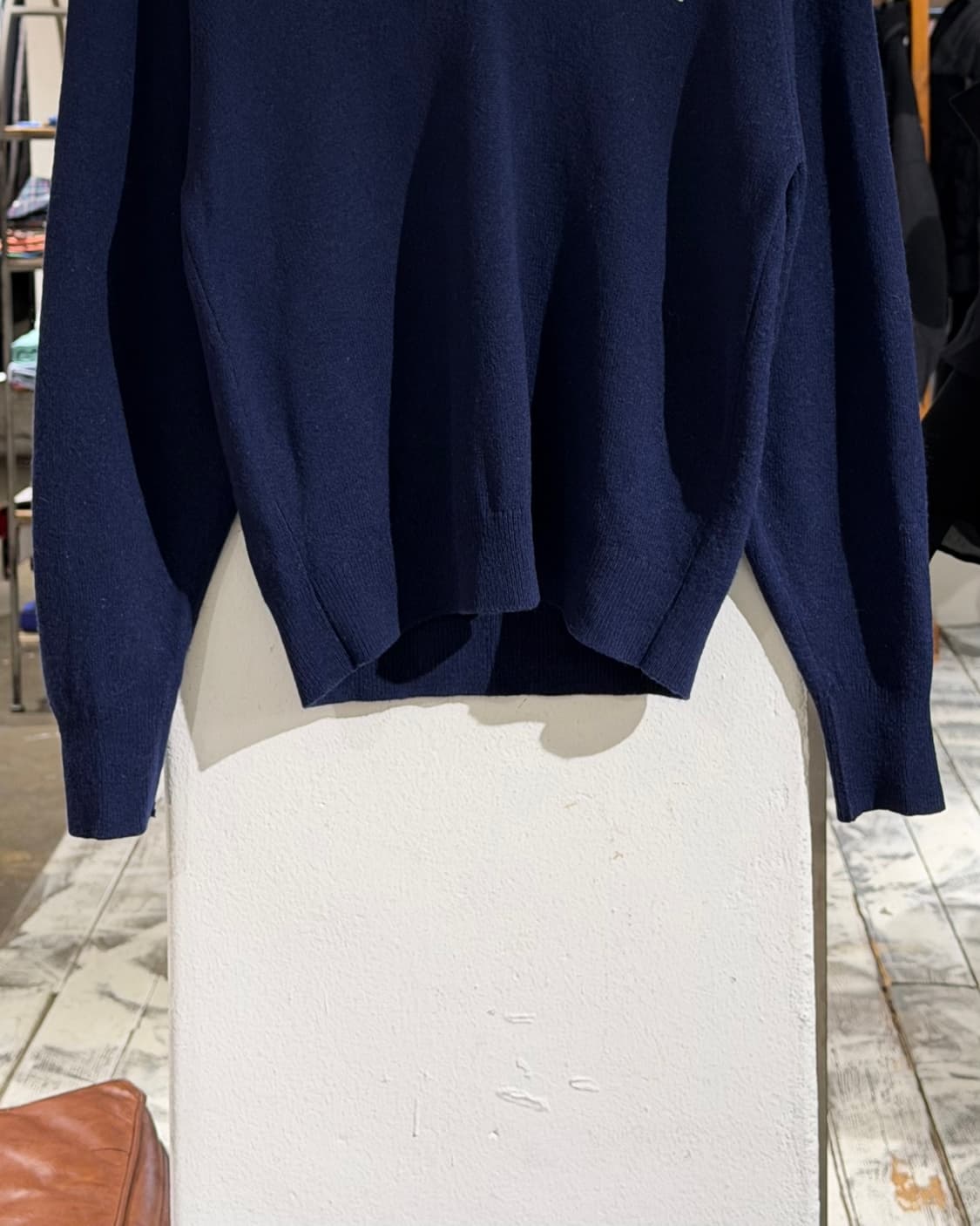 버버리 네이비 로고 램스울 브이넥 니트 상품이미지5