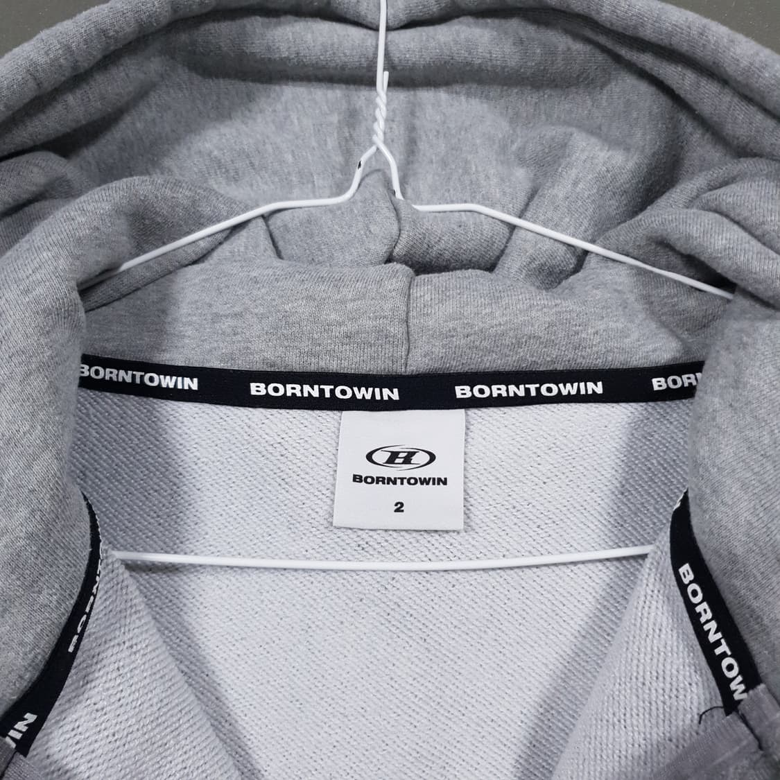 여성 55 본투윈 신형 24fw 크롬 B 블랙라인 크롭 후드집업 자켓 2 상품이미지8